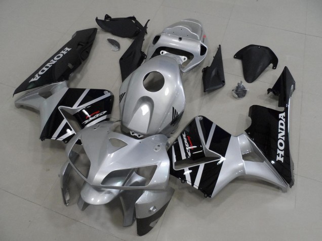 Honda CBR 600 RR 2005-2006 - Argent Gris Honda CBR 600 RR 2005-2006 - Argent Gris