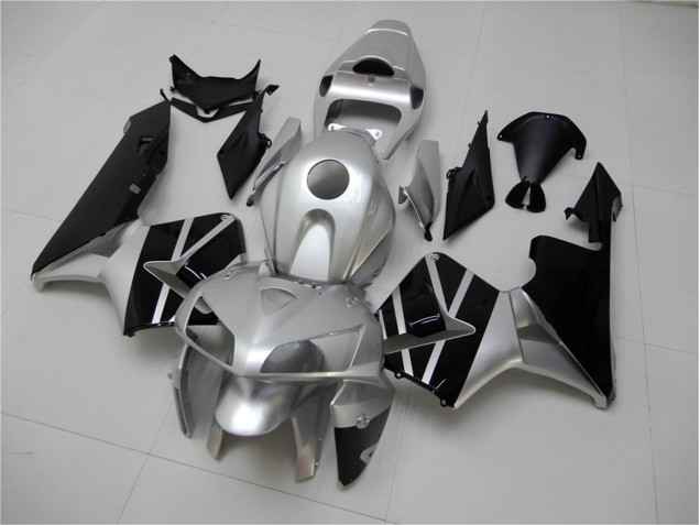 Honda CBR 600 RR 2005-2006 - Argent Noir Honda CBR 600 RR 2005-2006 - Argent Noir