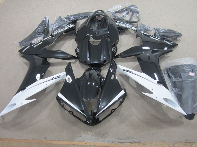 Yamaha R1 2004-2006 - Noir Blanc Yamaha R1 2004-2006 - Noir Blanc